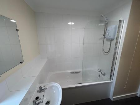 4 bedroom Detached house to let in Wilfred Owen Close, Market Drayton, TF9