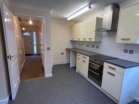 4 bedroom Detached house to let in Wilfred Owen Close, Market Drayton, TF9