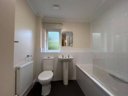 4 bedroom Detached house to let in Wilfred Owen Close, Market Drayton, TF9