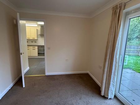 4 bedroom Detached house to let in Wilfred Owen Close, Market Drayton, TF9