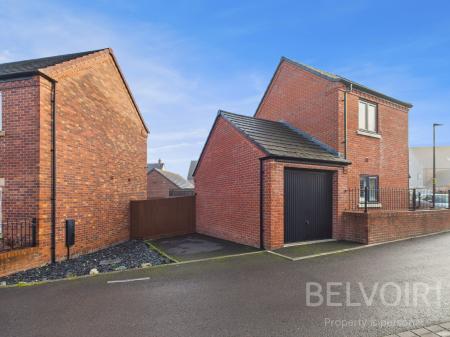 3 bedroom Semi-detached house for sale in Peregrine Drive, Lawley, Telford, TF4