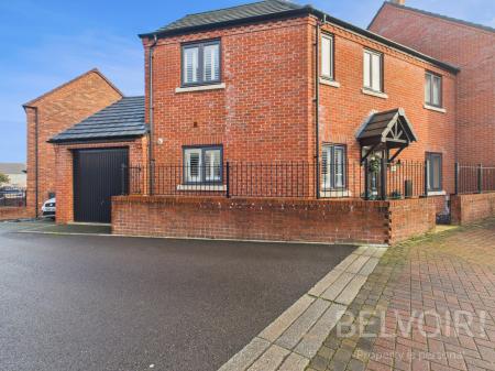 3 bedroom Semi-detached house for sale in Peregrine Drive, Lawley, Telford, TF4