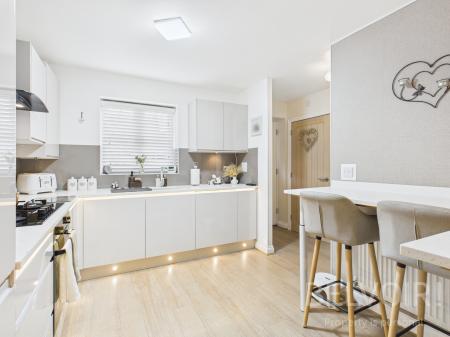 3 bedroom Semi-detached house for sale in Dukes View, Donnington, Telford, TF2