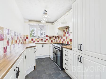 4 bedroom Terraced House for sale in Shawfield Close, Sutton Hill, Telford, TF7