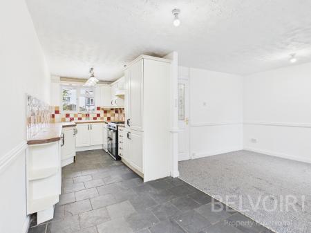 4 bedroom Terraced House for sale in Shawfield Close, Sutton Hill, Telford, TF7