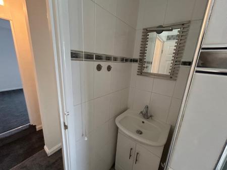 2 bedroom Terraced House to let in Granville Street, St. Georges, Telford, TF2