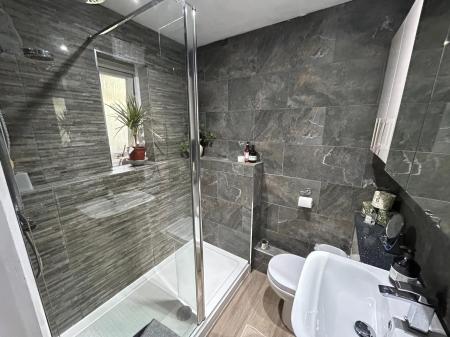 2 bedroom Terraced House to let in Park Street, Madeley, Telford, TF7