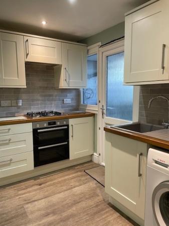 2 bedroom Terraced House to let in Park Street, Madeley, Telford, TF7