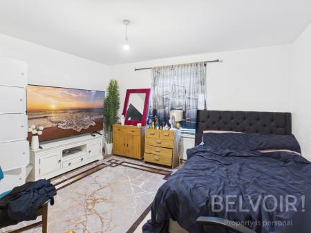 4 bedroom Town house for sale in The Nettlefolds, Hadley, Telford, TF1