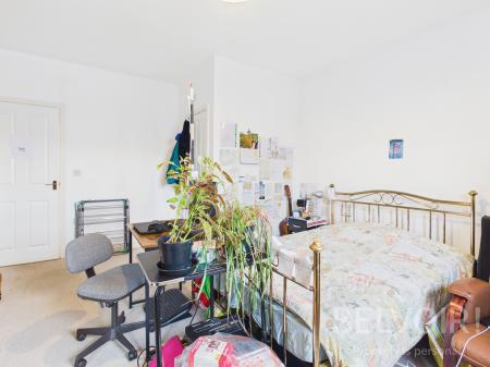 4 bedroom Town house for sale in The Nettlefolds, Hadley, Telford, TF1