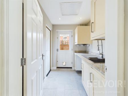 4 bedroom Detached house to let in Merlin Coppice, Apley, Telford, TF1