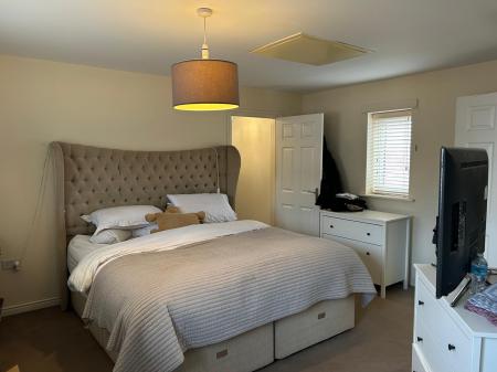 3 bedroom Semi-detached house to let in Darrall Road, Lawley, Telford, TF4