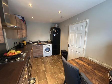 3 bedroom Semi-detached house to let in Darrall Road, Lawley, Telford, TF4