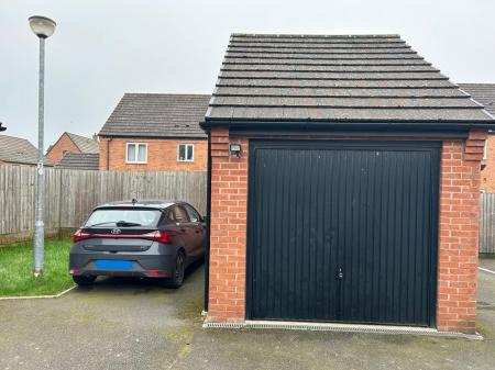 3 bedroom Semi-detached house to let in Darrall Road, Lawley, Telford, TF4