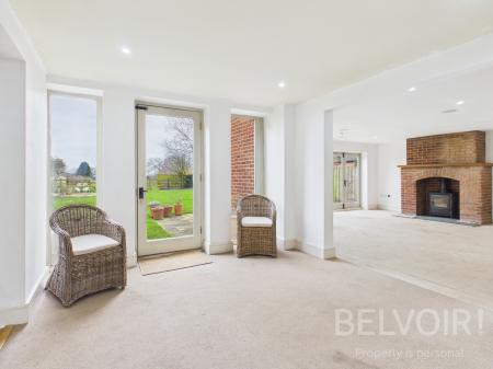 4 bedroom Detached house for sale in Meadow Court, Childs Ercall, TF9