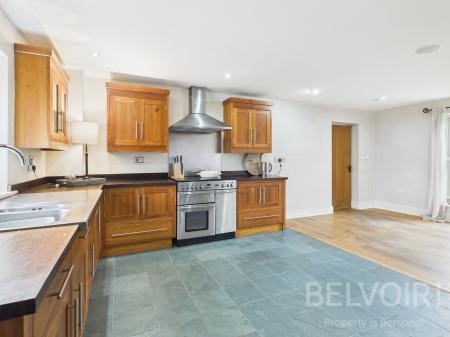 4 bedroom Detached house for sale in Meadow Court, Childs Ercall, TF9