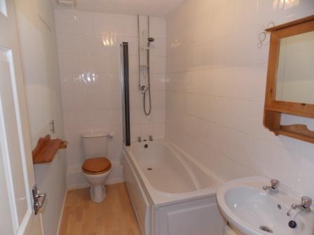 2 bedroom Terraced House to let in St Marks Close, Shawbirch, Telford, TF1