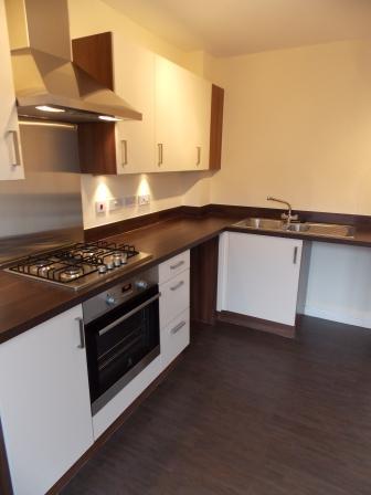 3 bedroom Semi-detached house to let in Barclay Fold, Lawley, Telford, TF3