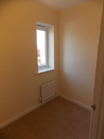 3 bedroom Semi-detached house to let in Barclay Fold, Lawley, Telford, TF3