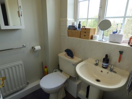 3 bedroom Town house to let in Plant Close, Dawley Bank, Telford, TF4