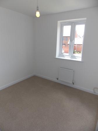 4 bedroom Town house to let in Birchfield Way, Lawley, Telford, TF3