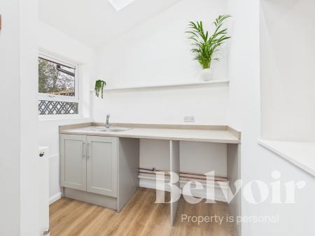 2 bedroom Terraced House for sale in Fairview, Ketley Bank, Telford, TF2