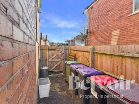 3 bedroom Semi-detached house for sale in Roseway, Wellington, Telford, TF1