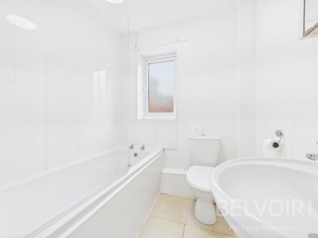 2 bedroom Semi-detached house to let in Wagtail Drive, Aqueduct, Telford, TF4