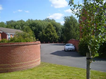 1 bedroom Flat to let in Brandon Avenue, Telford, TF5