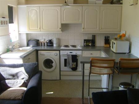 1 bedroom Flat to let in Brandon Avenue, Telford, TF5