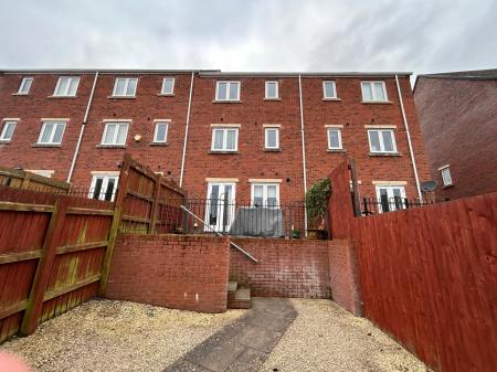 3 bedroom Town house to let in Pepper Mill, Lawley, Telford, TF4