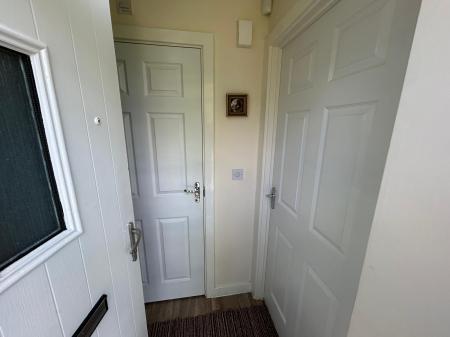3 bedroom Terraced House to let in Park Lane, Woodside, Telford, TF7