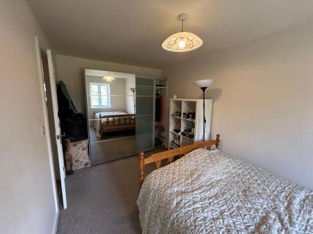 3 bedroom Terraced House to let in Park Lane, Woodside, Telford, TF7