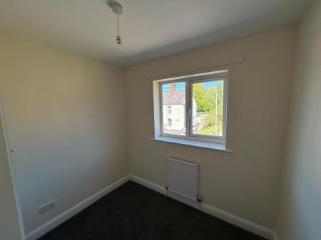 4 bedroom Semi-detached house to let in Leonard Street, Oakengates, TF2