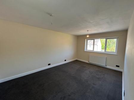 4 bedroom Semi-detached house to let in Leonard Street, Oakengates, TF2