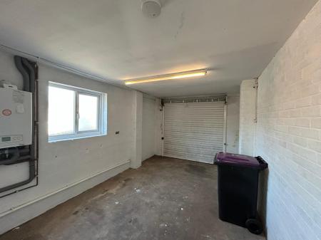 4 bedroom Semi-detached house to let in Leonard Street, Oakengates, TF2