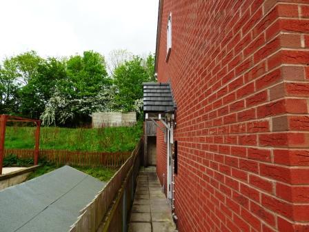 3 bedroom Semi-detached house to let in McDonagh Place, Lawley Bank, Telford, TF4