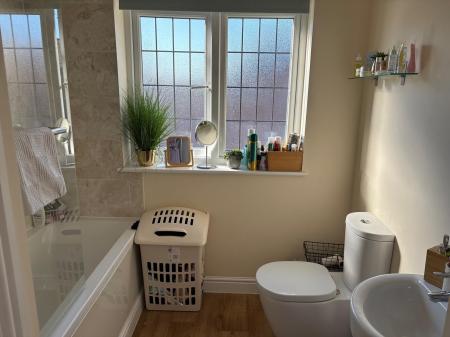 3 bedroom Detached house to let in Wittingham Close, Hadley, TF1