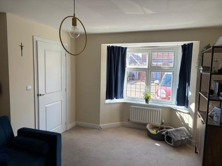 3 bedroom Detached house to let in Wittingham Close, Hadley, TF1