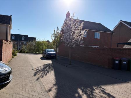 3 bedroom Detached house to let in Wittingham Close, Hadley, TF1