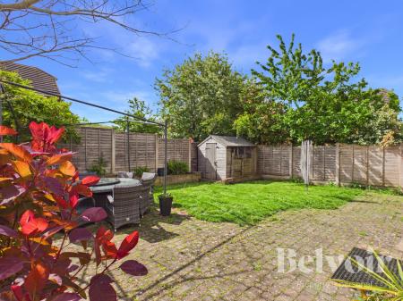 4 bedroom Detached house for sale in Eltham Drive, Priorslee, Telford, TF2