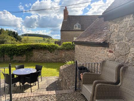 4 bedroom Semi-detached house to let in Wyke, Much Wenlock, TF13