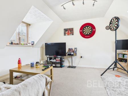 1 bedroom Coach House for sale in Tweedale Wharf, Madeley, TF7