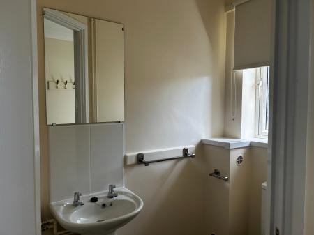 3 bedroom Detached house to let in Frome Way, Donnington, Telford, TF2