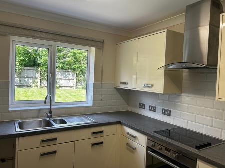 3 bedroom Detached house to let in Frome Way, Donnington, Telford, TF2