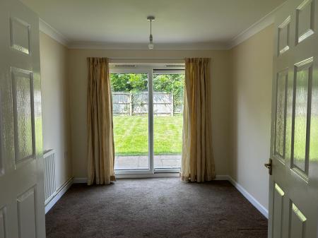 3 bedroom Detached house to let in Frome Way, Donnington, Telford, TF2