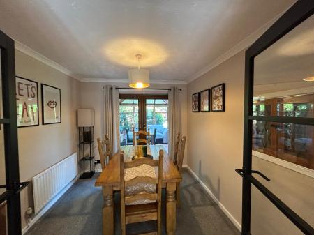 3 bedroom Detached house to let in Aspen Way, Shawbirch, Telford, TF5