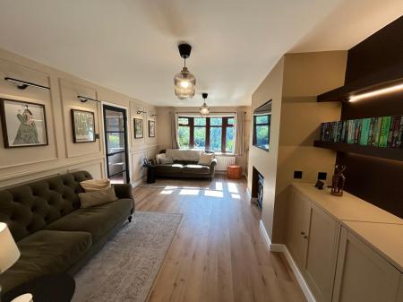 3 bedroom Detached house to let in Aspen Way, Shawbirch, Telford, TF5
