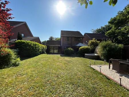 3 bedroom Detached house to let in Aspen Way, Shawbirch, Telford, TF5