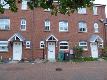 Bricklin Mews, Hadley, TF1